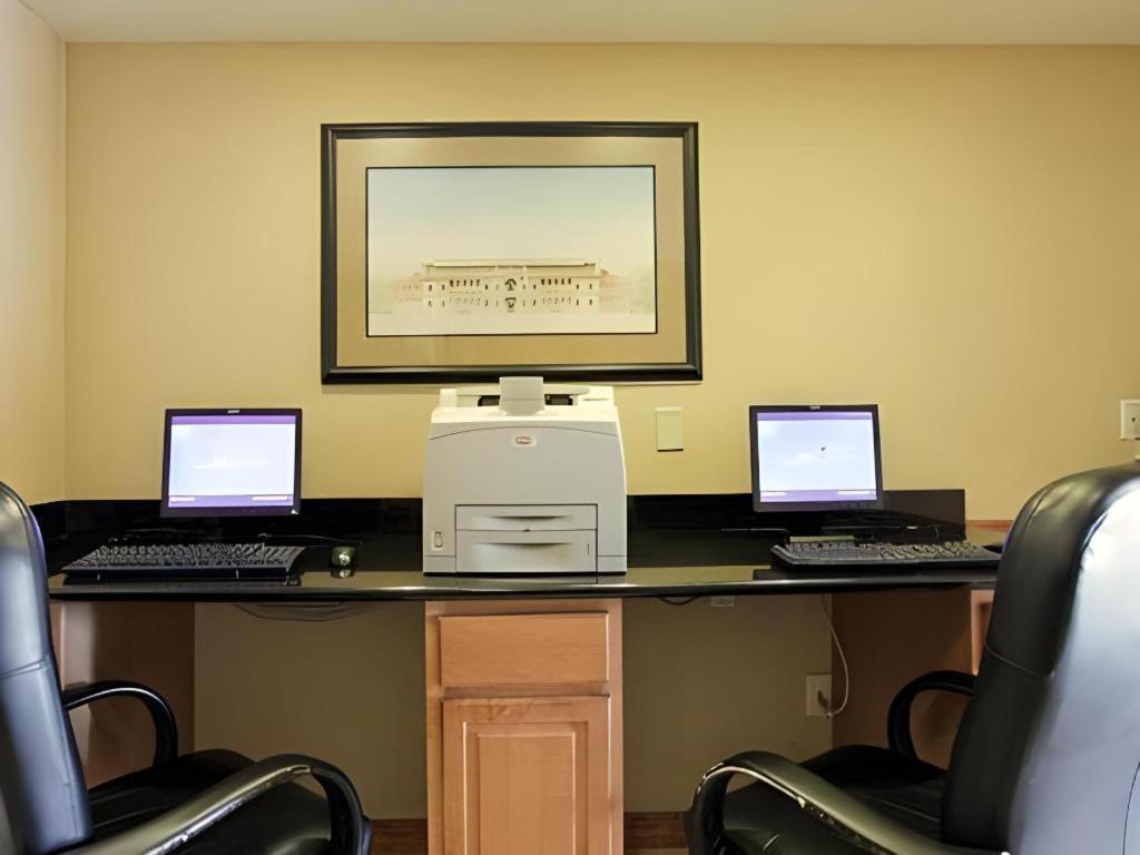 Comfort Inn & Suites Watford City Esterno foto