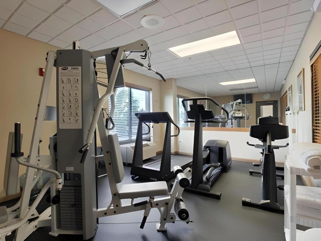 Comfort Inn & Suites Watford City Esterno foto