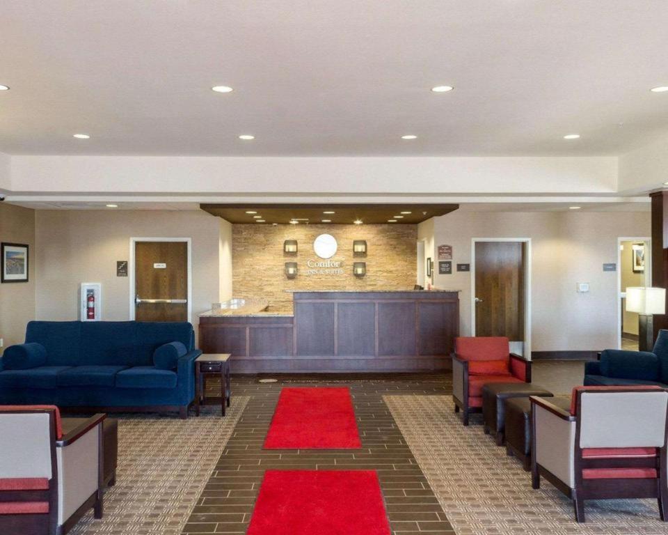 Comfort Inn & Suites Watford City Esterno foto